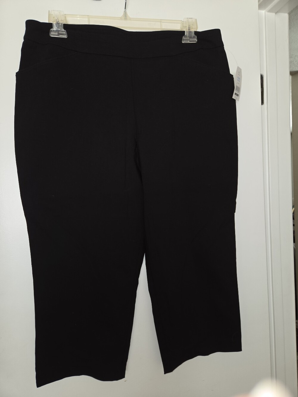 Time And Tru Black Women's Pull-On Crop Pants